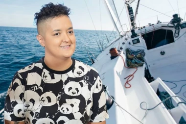 PROCURIO VRUĆ SNIMAK MARIJE ŠERIFOVIĆ SA JAHTE! Obnažena pevačica pokazala čime raspolaže! (VIDEO)