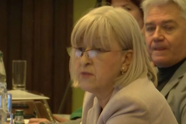 NEVIĐENA SRAMOTA: Za rektorku Univeriziteta umetnosti smrt studentkinje na Filozofskom fakultetu u Beogradu je "IZOLOVANI INCIDENT"! (VIDEO)