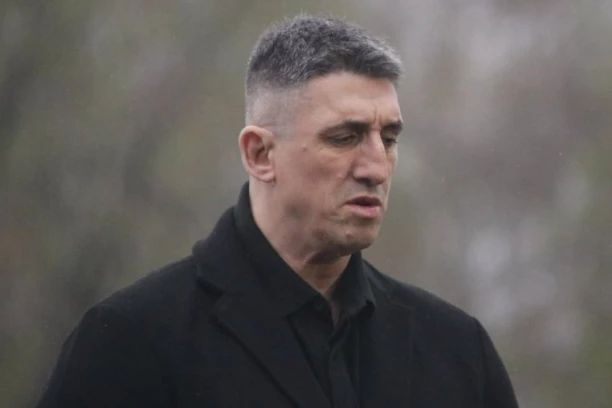 SESTRA KRISTIJANA GOLUBOVIĆA U LOŠEM STANJU - STIGLE UZNEMIRUJUĆE INFORMACIJE! Njega razorile vesti iz bolnice!