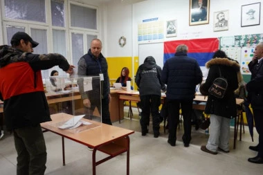 "DEŠAVAJU SE BROJNE NEPRAVILNOSTI" Isplivali prljavi poslovi blokadera i N1 u Knjaževcu! (FOTO)