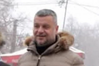 UHAPŠEN POMAHNITALI BLOKADER IZ OBRENOVCA! U Aranđelovcu krvnički tukao žene i otimao im telefone: Prizor je bio mučan, jedna završila u bolnici nakon jezive torture!