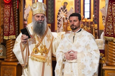 BEOGRAD DOBIO NOVOG SVEŠTENIKA: Patrijarh Porfirije rukopoložio profesora Bogoslovskog fakulteta u sveštenički čin