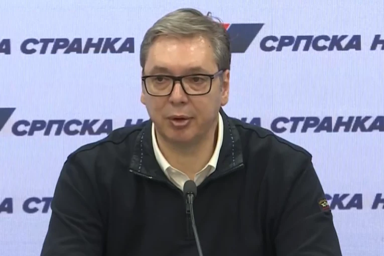 "DOK MNOGI POSUSTAJU, SRBIJA MORA OSTATI ODGOVORNA I UJEDINJENA"! Vučić sumirao nedelju za nama - PONOSAN NA TRUD, LJUBAV I POVERENJE NARODA! (VIDEO)