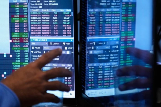 VODEĆE BANKE U PANICI: Vašington sazvao hitan sastanak, ministar finansija i FED za stolom donose VELIKU ODLUKU