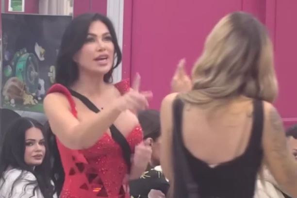 SUOČAVANJE STANIJE I ANELI SU SVI ČEKALI: Asminove BIVŠE udarile jedna na drugu, ISTINA o AFERI "telefon" obelodanjena do kraja!