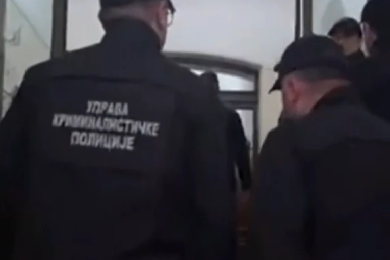 UDARNO! UKP PO NALOGU VJT UŠAO U REKTORAT