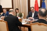 VUČIĆ SA DELEGACIJOM IZ KINE I PREDSEDNIKOM HBIS-a: Sadržajan razgovor o saradnji (FOTO)