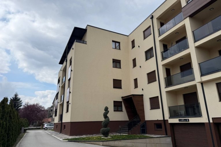 Zgrada u kojoj Stanija živi u Srbiji