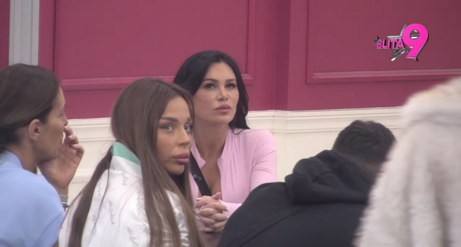 ASMIN ISTERAO ANELI IZ STANA!? Isplivali detalji iz aviona za Majami! Stanija BESNA! (VIDEO)