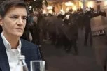 "DA SE OVO DEŠAVA U BRISELU, POLICIJA BI REAGOVALA BEZ OKLEVANJA" Brnabić pozvala Martu Kos i Bekerata da osude napad na policiju ispred Rektorata