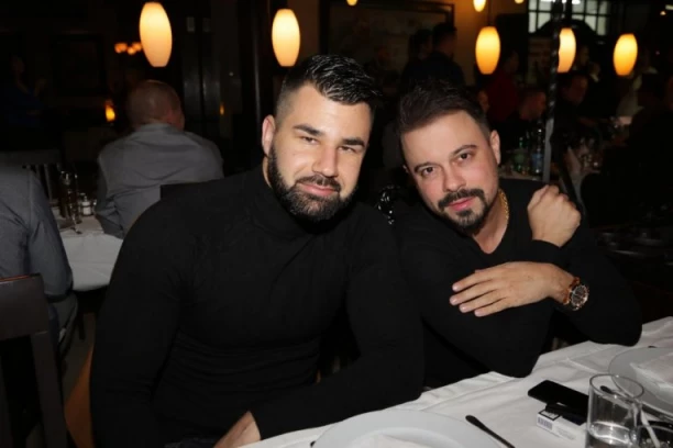 AU! Raspada se naša čuvena grupa posle DVADESET GODINA, fanovi u SUZAMA! (FOTO)