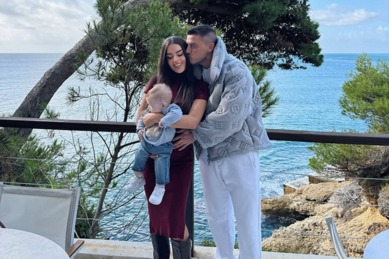 David Dragojević sa suprugom Tamarom i sinom Rajanom