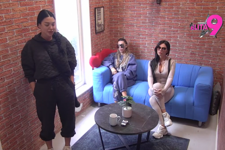 Maja, Aneli i Stanija