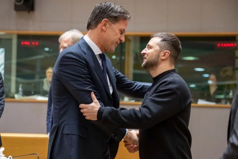 ZELENSKI SE DOŠAPTAVAO SA RUTEOM: Dva ključna Trampova čoveka slušala njihov razgovor, OVO je bila jedina tema