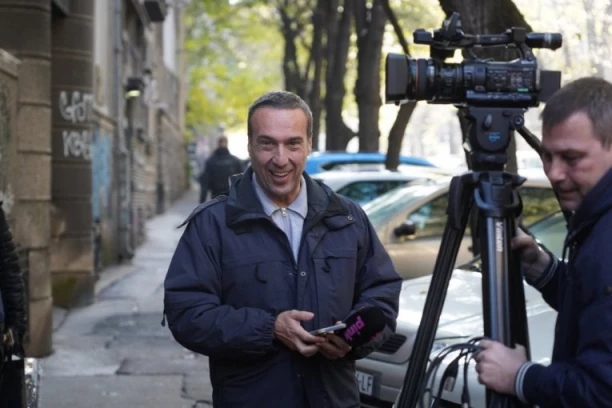 OVAKO JE MLADEN MIJATOVIĆ IZGLEDAO U MLADOSTI: Pojavila se fotka s početka karijere, da li biste ga prepoznali? (FOTO)