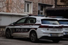 MUŽ UBIO ŽENU SEKIROM, PA PRESUDIO SEBI! Refik se nakon zločina okupao, presvukao, pa tada napisao reči KOJE LEDE KRV U ŽILAMA!