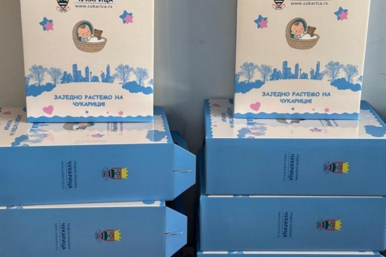 Opština Čukarica dodelila bebi-pokete