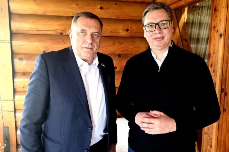 SADRŽAJAN RAZGOVOR O SVIM VAŽNIM PITANJIMA ZA SRPSKI NAROD U REGIONU! Vučić se sastao sa Dodikom