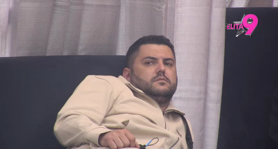 MAJA MARINKOVIĆ UDARILA NA DIPLOMU STANIJE DOBROJEVIĆ! Starleta ORIBALA patos diplomiranim ekonomistom! (VIDEO)