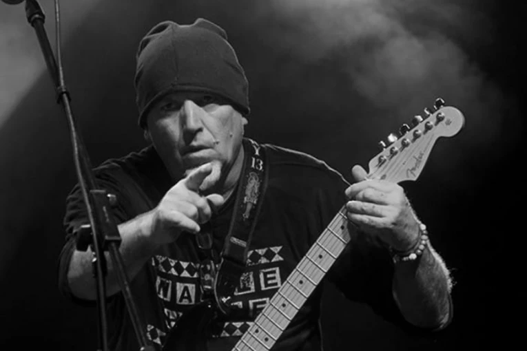 Umro član Atomskog skloništa