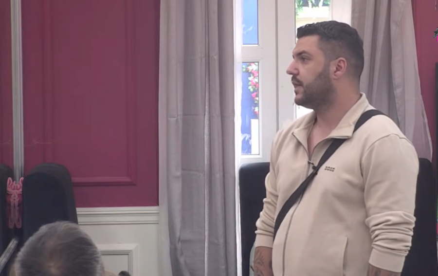 ASMIN NAJBRUTALNIJE PONIŽAVA STANIJU! Maja ne skida osmeh s lica! (VIDEO)