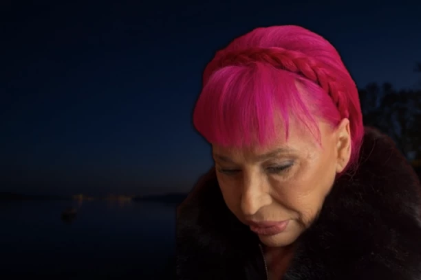 ZORICA BRUNCLIK JE OZBILJNO BOLESNA: Koleginica joj poslala poruku nakon STRAŠNIH vesti, stigao brz odgovor! (VIDEO)