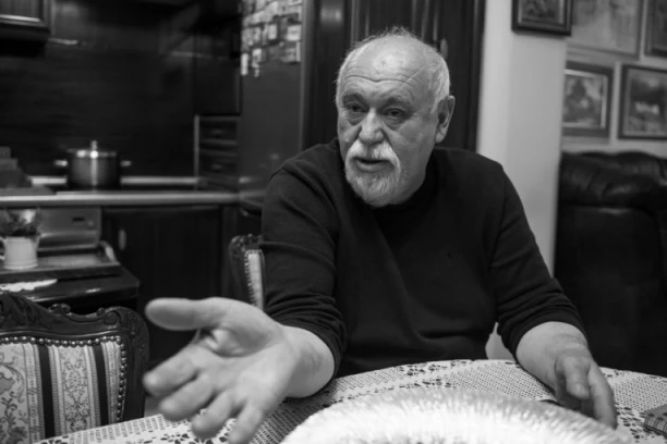 UMRO MUŽ SLAVICE ĐUKIĆ DEJANOVIĆ! Oglasio se Ivica Dačić! (FOTO)