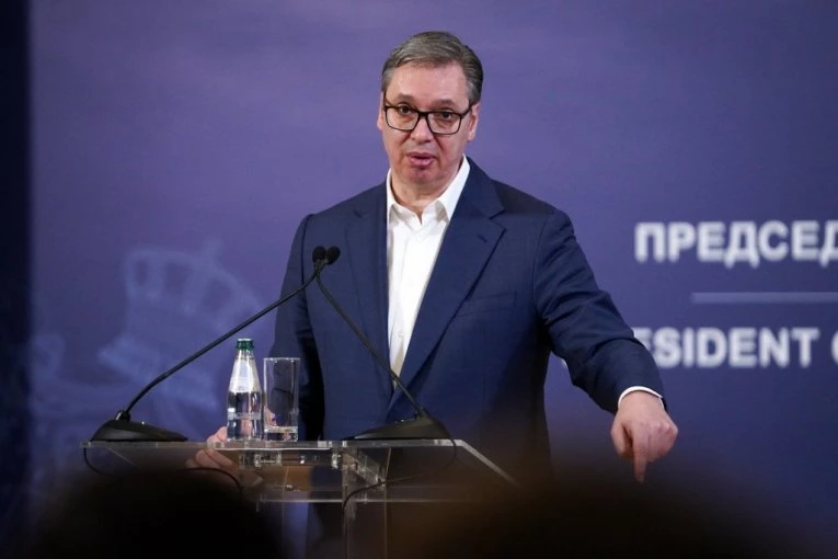NE ŽELIM DA OSTAVIM ZEMLJU U NAJGORIM RUKAMA! Vučić: Tražim način da izbegnem kandidaturu za predsednika Vlade, ali moram biti siguran da ćemo da pobedimo!