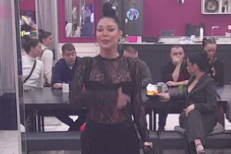 Maja Marinković Elita 9