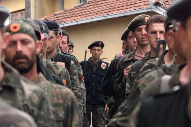 KURTI PONOVO DEMONIZUJE ISTINU? Rezolucijom preti kaznama svima koji govore o zločinima OVK!