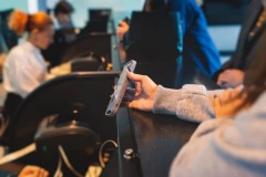 PAZITE ŠTA IMATE U TELEFONU, NA GRANICI VAM MOGU ODUZETI SVE: Ove države imaju pravo da vam čitaju poruke i skidaju podatke sa laptopa, odbijanje je KRIVIČNO DELO!