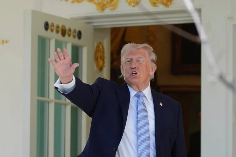 IMATE ROK ILI IDETE U KAMENO DOBA: Stravična pretnja Trampa Iranu, otkrio tačno vreme  razornog napada!