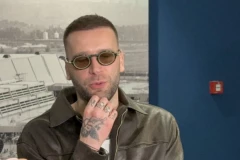 MAZIM CVEĆE, GRLIM DRVEĆE KAO NOVAK ĐOKOVIĆ: Šok na koncertu Magla benda - zbog OVOGA Dragana Mirković i Nataša Bekvalac NISU POZVANE!