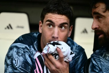 NOVA POVREDA DUŠANA VLAHOVIĆA!