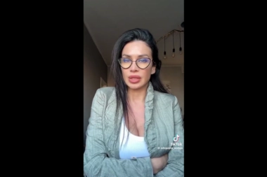 "TRAŽIO MI JE SLIKE, NUDIO NOVAC": Blokaderka raskrinkala saborca-manijaka! (VIDEO)