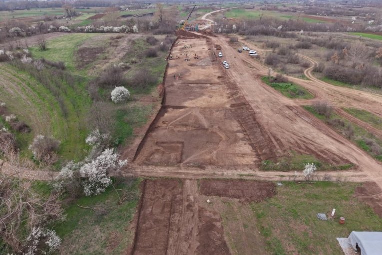 Grobovi starčevačke kulture