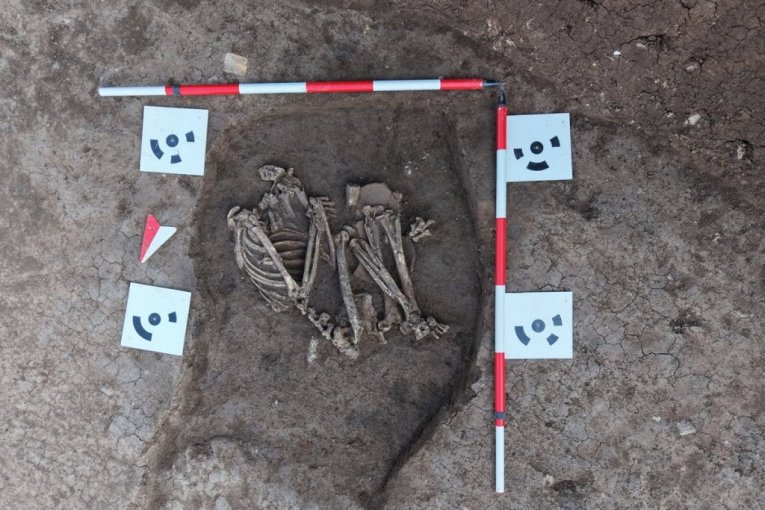 Grobovi starčevačke kulture