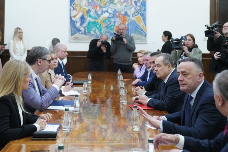 Aleksandar Vučić nastavio je konsultacije danas u Predsedništvu
