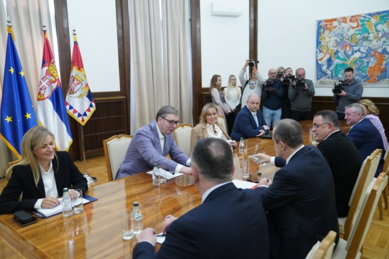 Aleksandar Vučić nastavio je konsultacije danas u Predsedništvu