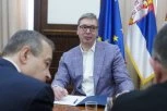 KONSULTACIJE U PREDSEDNIŠTVU SRBIJE! Vučić razgovara sa predstavnicima tri stranke, socijaliste predvodio Dačić: "Uvek spremni za izbore" (FOTO)