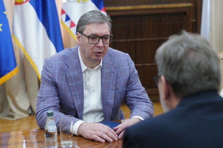 Aleksandar Vučić nastavio je konsultacije danas u Predsedništvu