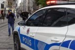 DETALJI PUCNJAVE U ISTANBULU: Trojica s dugim cevima krenula u NAPAD, policija ODMAH reagovala - dvojica ubijena, treći ranjen i uhapšen! (VIDEO)