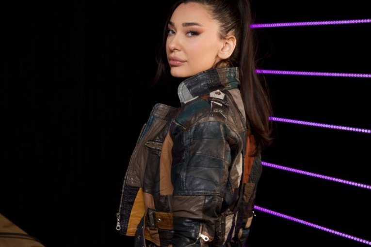 Sanja Vučić - Hotcast