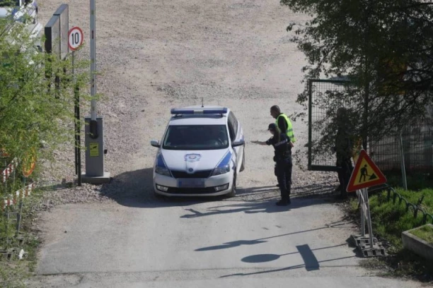 MUŠKARCA UBILA MAŠINA ZA PRERADU DRVETA KOD PRIJEPOLJA! Kolega nije video nastradalog ispred mašine, uključio je, a onda je usledio HOROR!