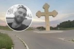 UKLETO MESTO U SURČINU! Na istom mestu gde je stradao fudbaler, noćas poginuo još jedan mladić kada se zakucao u KRST!