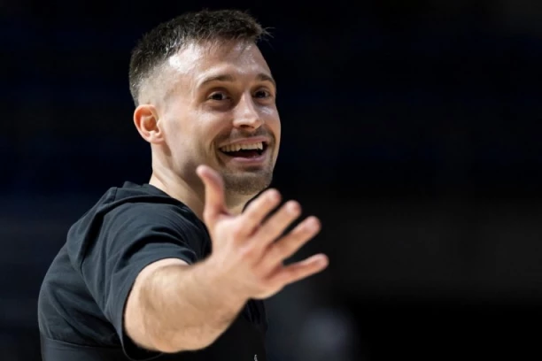 NEVEROVATNA SCENA! Aleksa Avramović glavni akter (VIDEO)