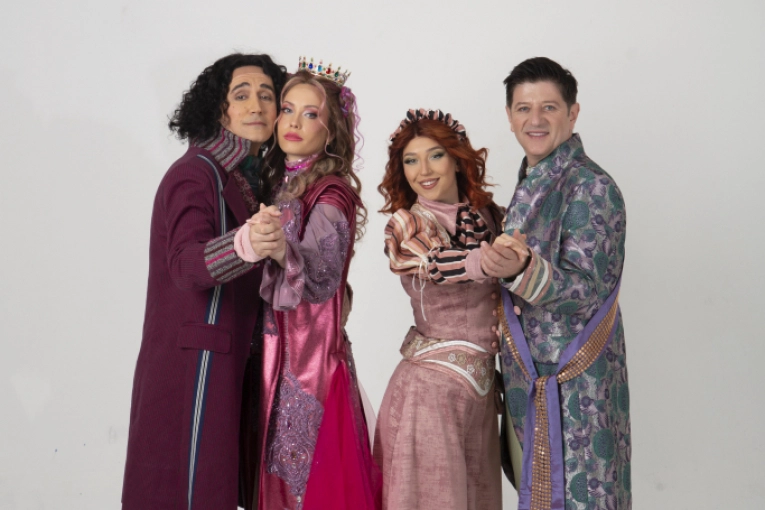 Kada čizme odluče o ljubavi: Spektakularna komedija „Mačka u čizmama“ stiže u Teatar Odeon!