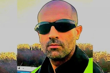 AKO VIDITE OVOG ČOVEKA, ODMAH ZOVITE POLICIJU! U toku potraga za Živkom (39) iz Sremske Mitrovice - mobilni mu nedostupan, kod sebe nema dokumente, porodica MOLI ZA POMOĆ! (FOTO)