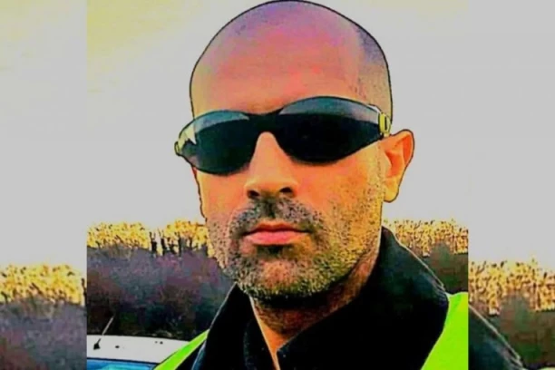 AKO VIDITE OVOG ČOVEKA ODMAH ZOVITE POLICIJU! U toku potraga za Živkom (39) iz Sremske Mitrovic - mobilni mu nedostupan, kod sebe nema dokumenta, porodica MOLI ZA POMOĆ! (FOTO)