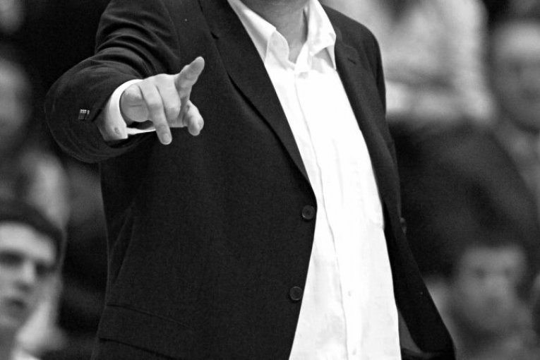 Duško Vujošević umro